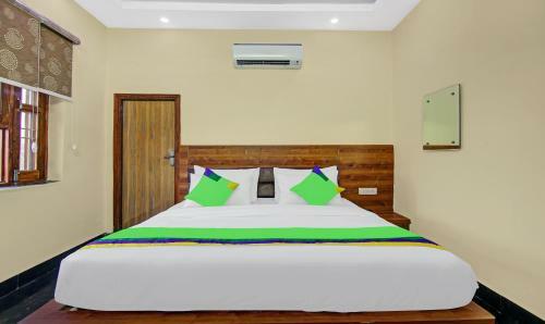 Hotel Treebo Trend The Eden Roc
