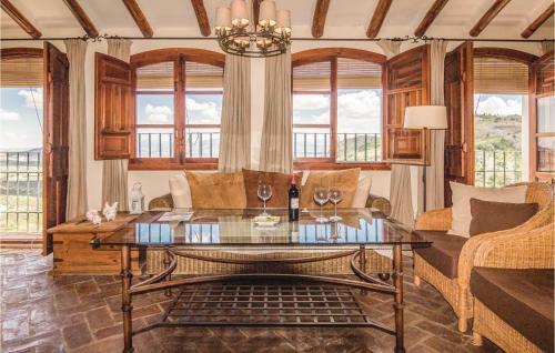 Six-bedroom Holiday Home In Luque