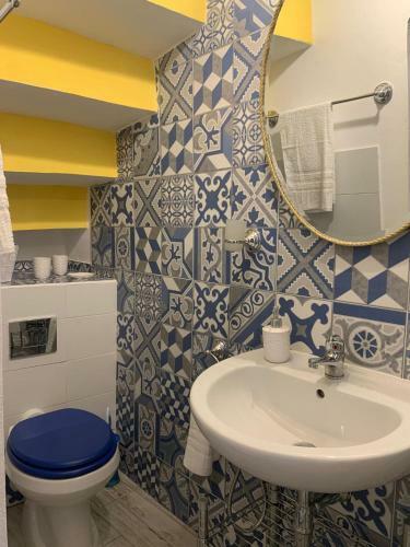 Hostal Le Lanterne Di Terrasini