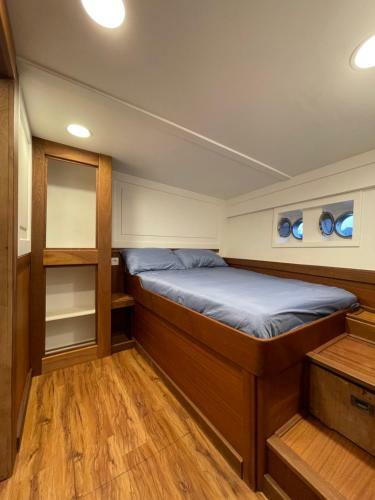 Bed & Breakfast Classic Yacht Yanika Yachting Watersport