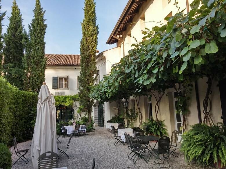 Hotel Villa Di Tissano