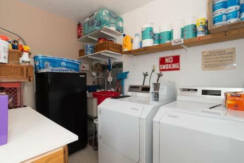 Cozy, Convenient, Centrally Located Apartment