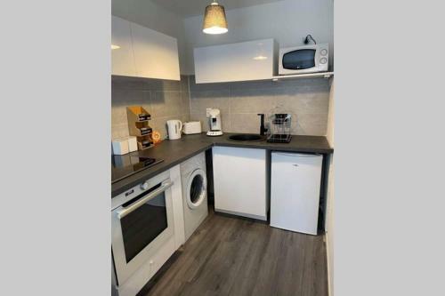 Apartamento Joli T2, Jacuzzi, Jardin Et Parking Priv�s, M�tro