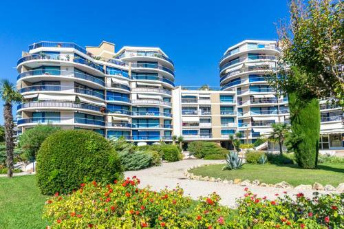 Apartamento Beau T2 Dans Residence Avec Piscine