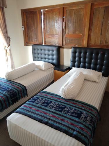 Hostal Joglopari Guesthouse