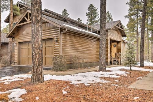 Spacious Pinetop Cabin With Deck And Gas Grill!