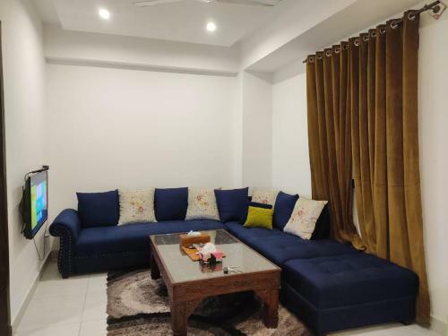 2 Bed Apartment In Family Building