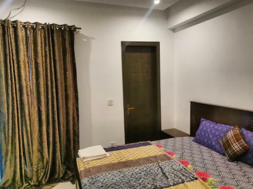 2 Bed Apartment In Family Building