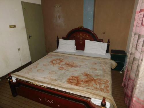 Lahore City Hotel
