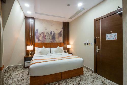 Tulip Plaza Hotel