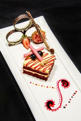 Tulip Plaza Hotel