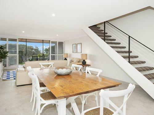 Villa #8 James Cook Apartments