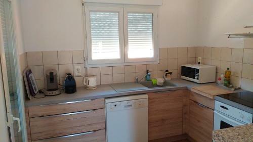 Maison De 2 Chambres Avec Jardin Clos A Aigues Mortes
