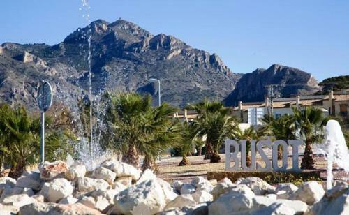 Detached Villa With Pool & Mountain Views In Busot