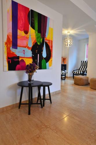 Luxury City Center Apartment