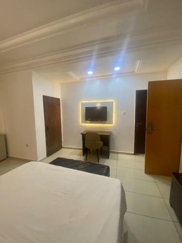 Hotel House14 Hospitality Ltd