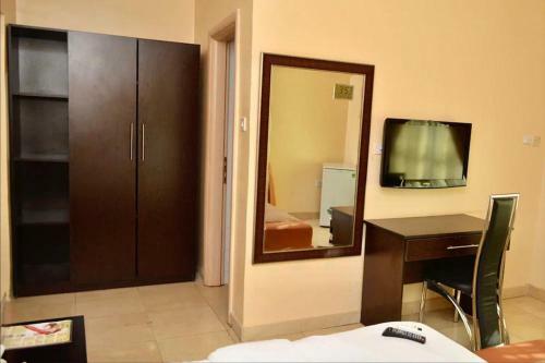 Hotel House14 Hospitality Ltd
