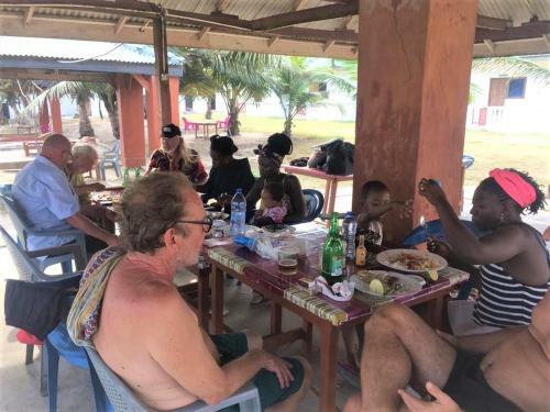 Hostal Comfort Beach Resort