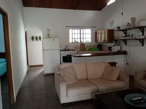 Adorable Pedasi 2 Bdrm Fenced Home; Walk To Square
