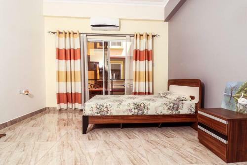 Move-in Ready, 3 Bedroom Beachfront Apartment