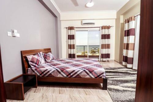 Move-in Ready, 3 Bedroom Beachfront Apartment