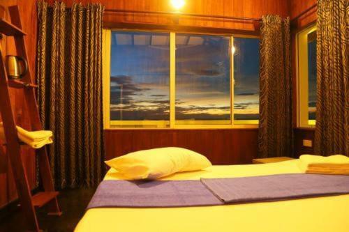Hotel Hikka Ocean Resort