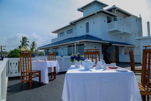 Hotel Hikka Ocean Resort