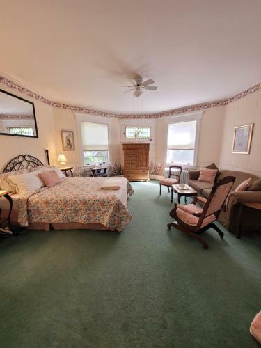 Ruby Manor Bed & Breakfast