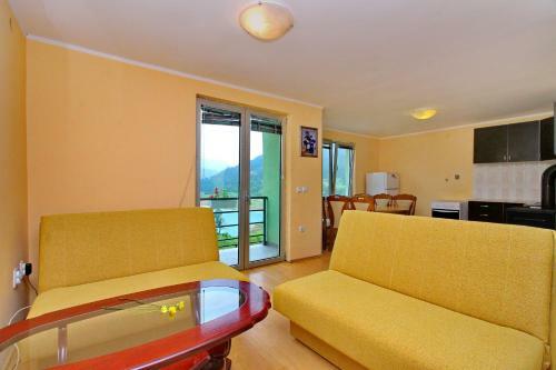 Hotel Tara Lake Apartments