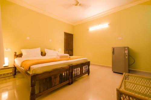 Hostal Pinnacle Mairosa By The Beach