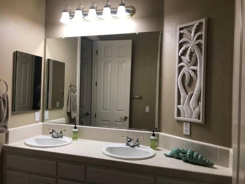 Villa Fabulous Grand Home Pool~jacuzzi Central Walkable