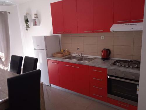 Apartments Monika Omi?