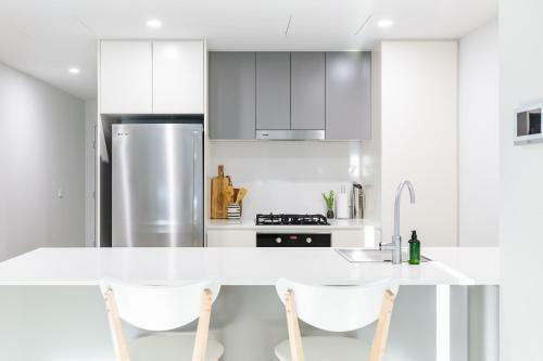 The Hideaway - Stylish Inner City Apartment Newcastle