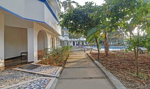 Hotel Treebo Trend Linchu Ayur Resort Kovalam