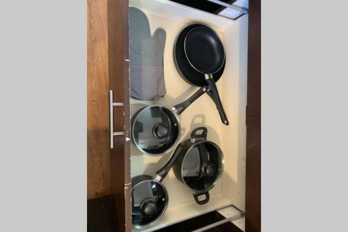 Mable 3 Bedroom Upper Unit W/king Beds In Denver
