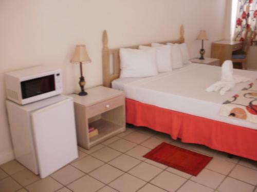 Pineapple Court Hotel