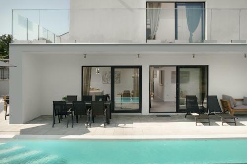 Infinity Pool Villa San Amore