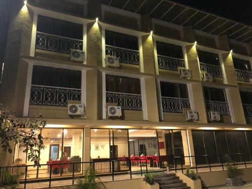 Hotel Sapphire By Fair Hospitality