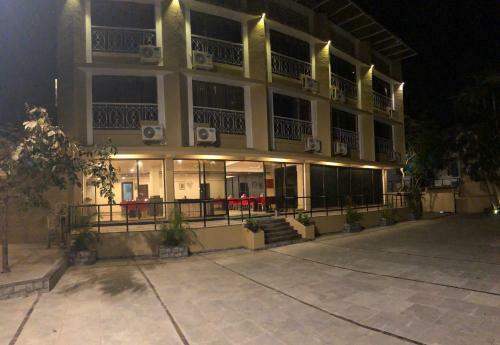 Hotel Sapphire By Fair Hospitality