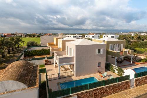 Villa Clear