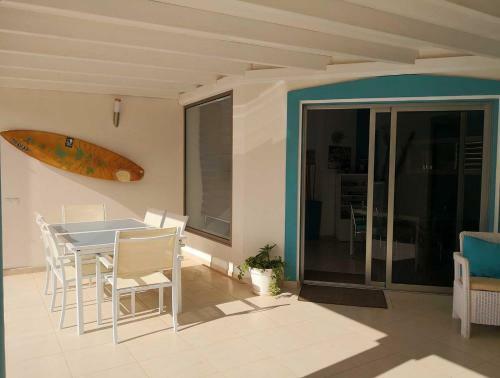 Albergue Surfintrip Academy&camp