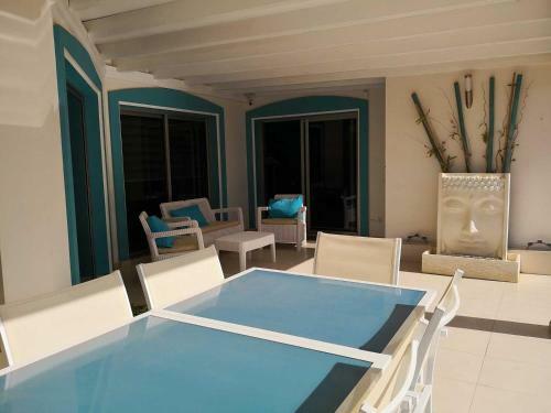 Albergue Surfintrip Academy&camp