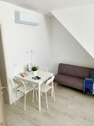 Brighthouse - Modern Apartments In S�tio Nazar�