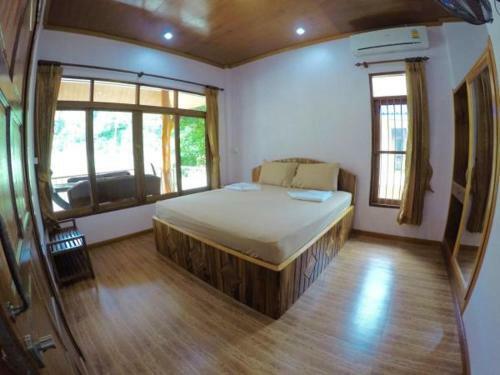 Hostal Bor Hin Baan Tai