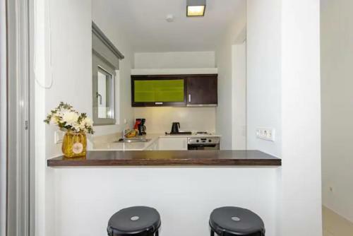 Vivian Art Apartments
