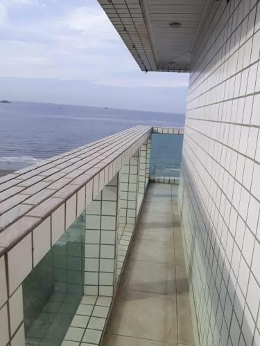 Apartamento Amplo De Frente Para O Mar, Santos-sp
