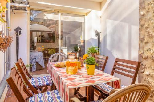 Mallorca Traditional Townhouse Holiday In Llubi