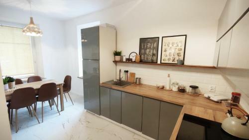 B&d Apartament Che?miec