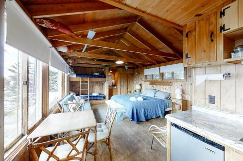 Maddock Cove Cabin