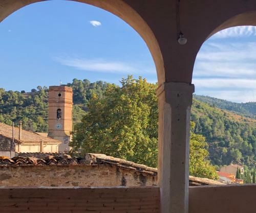 Can Borr�s - Casa Rural, G�te, Vacation Rental - Priorat